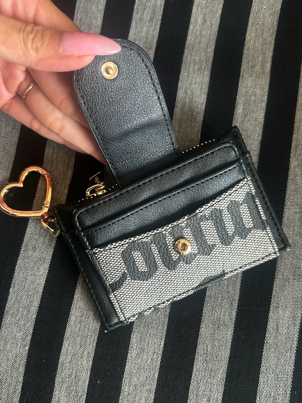 Juicy Couture Black and Gray Heart Keyring Card Holder Wallet - Picture 5 of 5